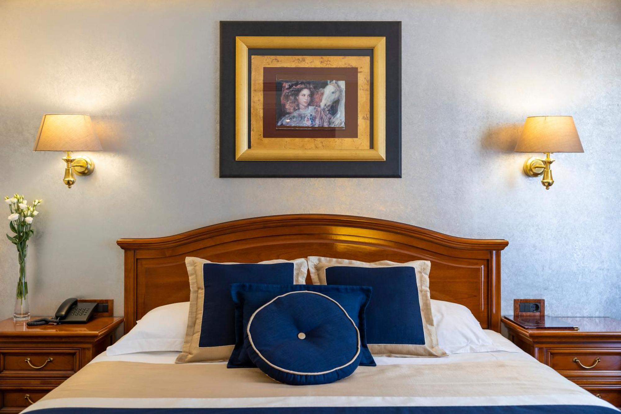 Niko Hotel 4*